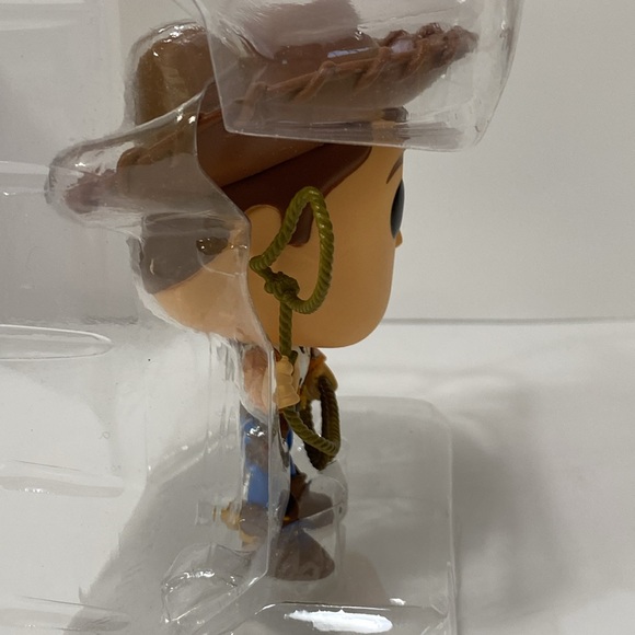 FUNKO POP SHERIFF WOODY - Picture 10 of 14